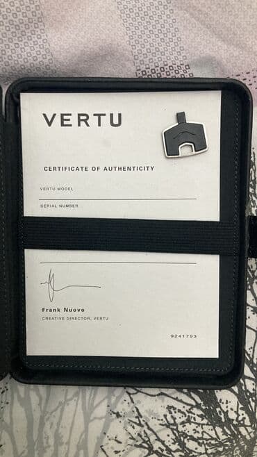 nokia 6700 корпус оригинал: Vertu Constellation, 4 GB, rəng - Gümüşü, Düyməli — 5