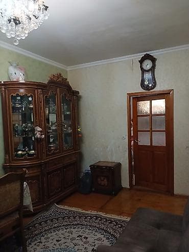 a frame ev: Bakı, 3-cü mikrorayon, 2 otaqlı, Köhnə tikili, m. Memar Əcəmi, 45 kv. m — 10