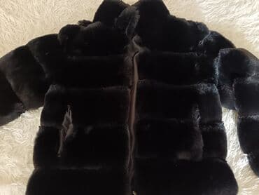 Qara rəngli süni kürk qadın kürkü/jaketi - Material: yumşaq süni kürk