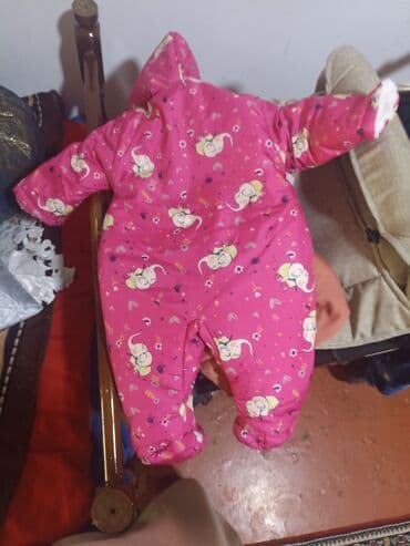 təzə doğulmuşlar üçün transformer qış kombenzonları: 6-7 aya qədər körpə üçün uşaq body kurtkasi satılır. Yepyenidir — 2