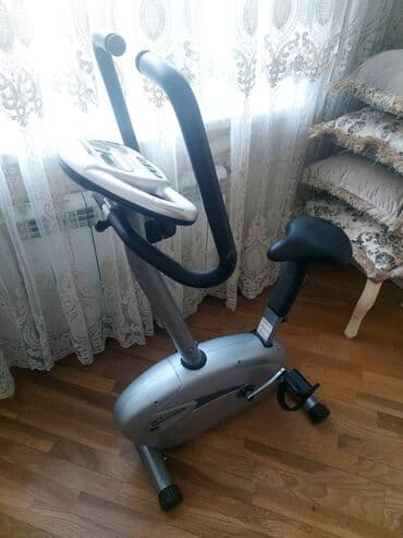 Спортивная форма: Velotrenajor – maqnit müqavimət sistemi Xüsusiyyətlər: - Kompakt — 1