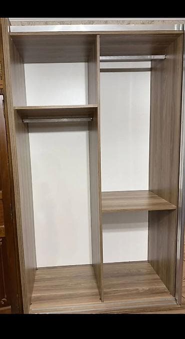 Sürgülü qapılı geyim dolabı.Material: ağac teksturalı laminat (isti — 3