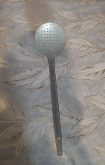 Qədimi sovet dövründən qalma 2 dənə böyük mis kəfkir və 1 dənə