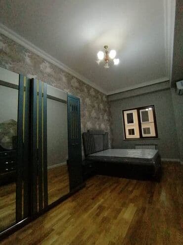 iki mertebe evler: Sumqayıt şəhəri,Bulvar küçəsi,Krsital2də10 mərtəbəli binanın 6cı — 4