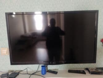 куплю на запчасти телевизор: Televizor Samsung LED ekran 40" — 1