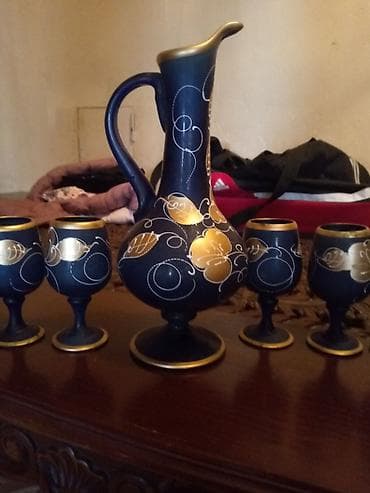 Mavi-qartal tonlarında dekorativ qrafin və qədəh dəsti - Tərkib: 1