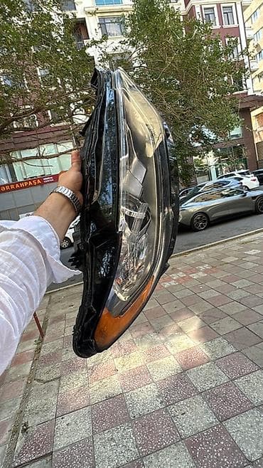 -PASSAT ON FARA Məhsul: Avtomobil farası (ön sağ/sol üçün uyğun