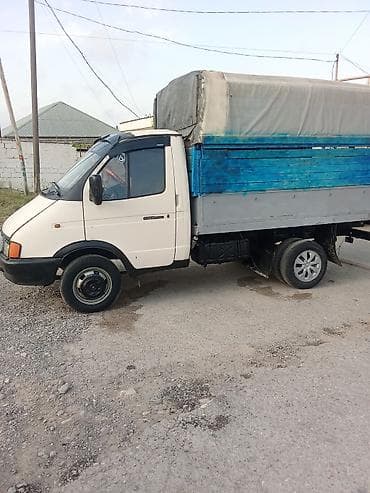 15 diski teker: Yükdaşıma üçün tentli yük maşını. Avtomobil açıq platformalı kuzova — 3