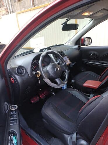 nisanlar: Nissan Micra (qırmızı rəng) - Kuzov: kompakt hetçbek, qırmızı metalik — 6
