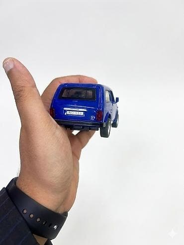 Model avtomobil – LADA Niva (VAZ 2121) metal oyuncaq - Miqyas — 3