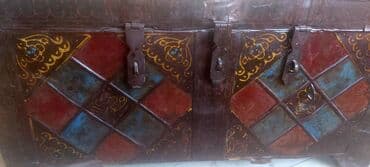 qədim sandıq: Qədim sandıq. 18 (XVIII) əsrlərdə Qarabağda (Fizulidə) hazırlanıb. Əl — 1