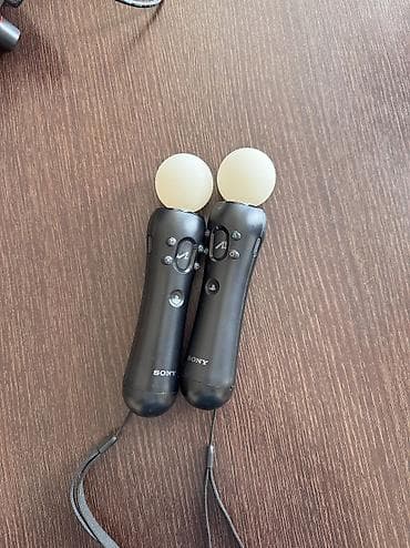 playstation 2 disk: Playstation 4 2 pult + 10 ədəd ps4 + 3 ədəd ps3 diski satılır. Üstündə — 6