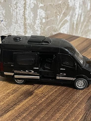 задний фонарь спринтер: Məhsul: Mercedes-Benz Sprinter miniatür modeli arxa bagajı — 3
