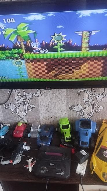 iphone orginal: SEGA Mega Drive 2 (16-bit) oyun konsolu - Konsol işək vəziyyətdədir — 3
