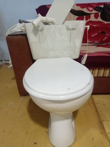 Unitaz satılır. Üçü bir yerdədir. Qiymət 25 manat. Ünvan Naxçıvanski