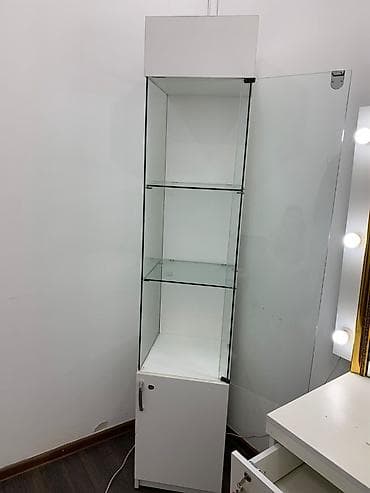 Оборудование для мойки: Стеклянная витрина-шкаф, Б/у, Самовывоз — 1