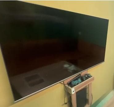 Böyük ekranlı divara quraşdırılan Smart TV - Təxmini diaqonal: 55–65