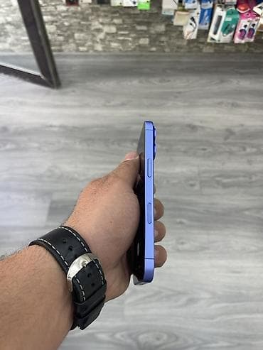ipad 8 32: IPhone 16, 128 GB, Göy, Face ID — 2
