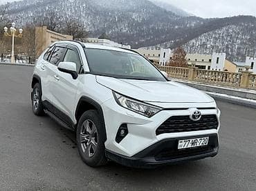 ucuz traktorlar: Toyota RAV4: 2 l | 2023 il Krossover — 7