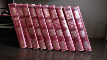 CD, DVD диски и кассеты: Azərbaycan Sovet Ensiklopediyası. Çox yaxşı vəziyyətdədir, içində — 2