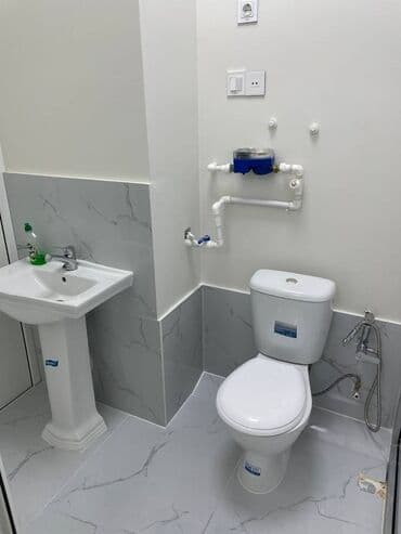 xacmaz obyekt: Nizami metrosuna yaxin 2-ci mərtəbədə yerləşən ümumi sahəsi 50 kv,m — 3