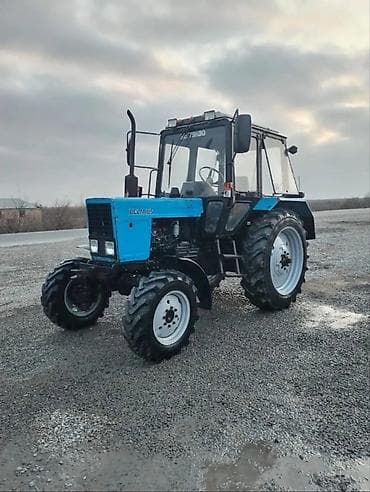 Belarus MTZ-82.1 (75-130) təkərli traktor Texniki xüsusiyyətlər: - — 1