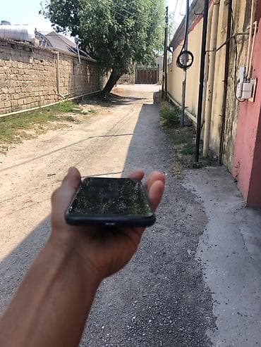 x printer: IPhone X, 64 GB, Qara, Face ID, Simsiz şarj — 4