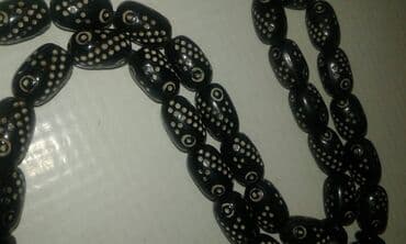 uzuk satışı: Təsbəhlər satılır. Biri 10 manat — 9