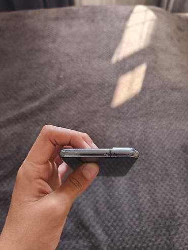 philips xenium 9@9d: Samsung Galaxy S21, 128 GB, rəng - Göy, Simsiz şarj — 3