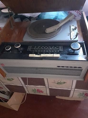 Radio proiqrıvatel sovetin işləyir yaxşı vəziyətdə ustaya getməyib lalafo.az -da Radio proiqrıvatel sovetin işləyir yaxşı vəziyətdə ustaya getməyib