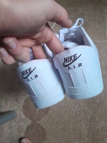 kişilər ucun qacış krossovkaları: Məhsul: Ağ Nike Air (klassik stil) idman ayaqqabısı - Rəng: tam ağ - — 2