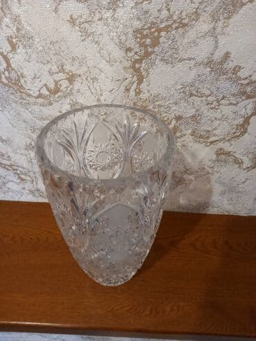 xrustal güldan: Bir vaza, Xrustal — 3