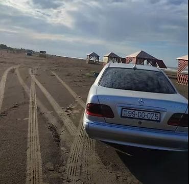 mini canta: Mercedes-Benz E-Class: 2.2 l | 2001 il Sedan — 5