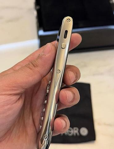 duyməli telefonlar: XOR – lüks düyməli mobil telefon - Korpus: cilalanmış metal gövdə — 6
