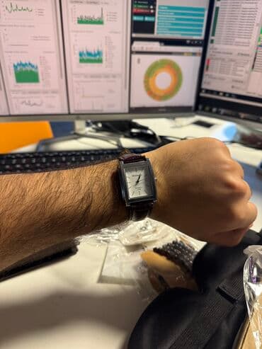 el fecr saat: Yeni, Qol saatı, rəng - Boz — 1