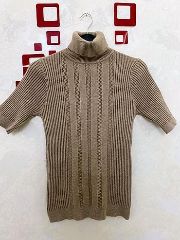 stringer alt geyimi: Qadın Sviteri– Boğazlı, Qısaqol. 1 dəfə geyinilib. Tez satılsın deyə — 1