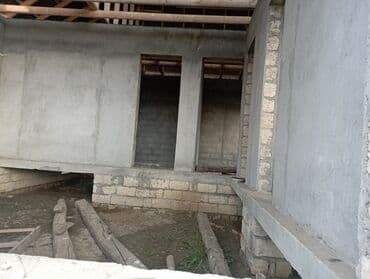 kohne guneslide heyet evleri: 3 otaqlı, 140 kv. m, Təmirsiz — 5