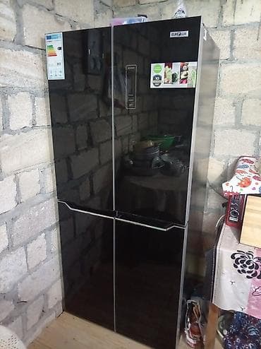 iphone 6 kabro: Yeni 4 qapılı Soyuducu Satılır, rəng - Qara, Təkərli — 1