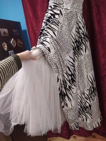 bekoloder satilir: Ziyafət paltarı satılır - 90 AZN. 120 AZN almışdım. Razmeri - S. İki — 2