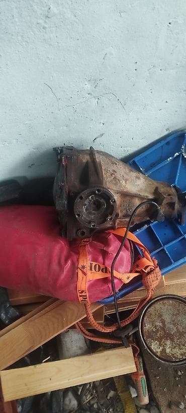 бампер опель вектра б: 3.92. kodludu daciklidi Xüsusiyyətlər: - Üzərində istehsalçı nişanı — 1