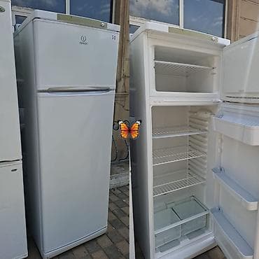2 qapılı Indesit Soyuducu Satılır, rəng - Ağ