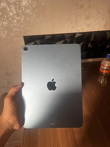 ipad air: Apple iPad Air M1 planşeti - Rəng: Göy (Space Blue tonunda) - Korpus — 6