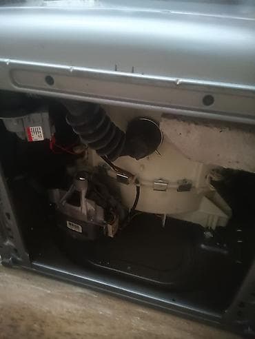 çəki: Hisense ön yükləməli paltaryuyan maşın - Yük həcmi: 7 kq (etiketdə — 7