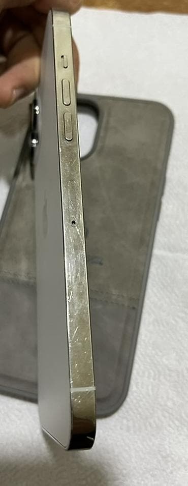 a 31: IPhone 12 Pro Max, 256 GB, Ağ, Face ID — 2