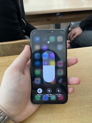 iphine 11: IPhone 11 Pro, 64 GB, Space Gray, Face ID — 4