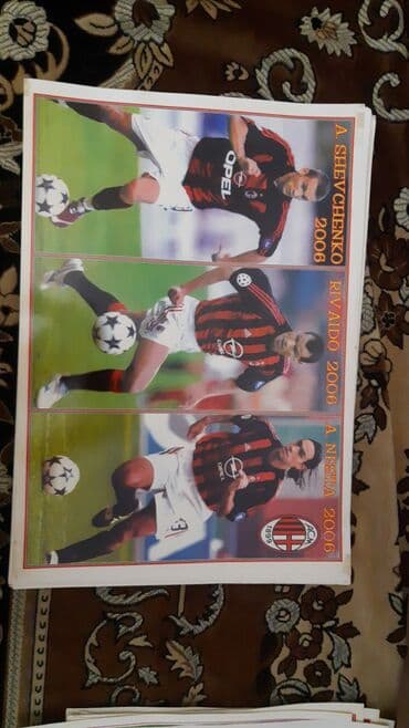 ustunde gerb olan qepik: İtaliya futbolu şəkilləri — 23