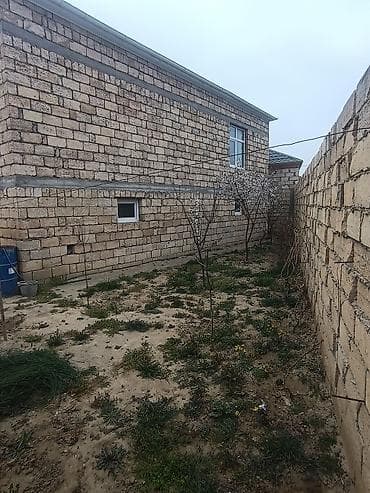 xacmazda ev: Hasarlı daş hasarlı həyətyanı sahəsi olan fərdi ev - Tam müstəqil — 3
