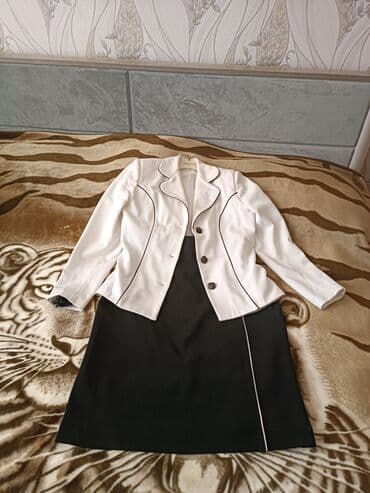 klassik geyim: Tezeden heç seçilmir 1 /2 defe geyinilib.razmer uyğun gelmediyi üçün — 2