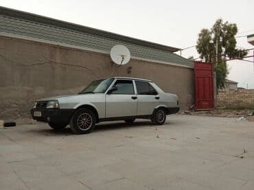 tofas mostu satilir: Model: Tofas Şahin/Doğan tipli sedan (4 qapı) Rəng: Gümüşü Yanacaq — 7