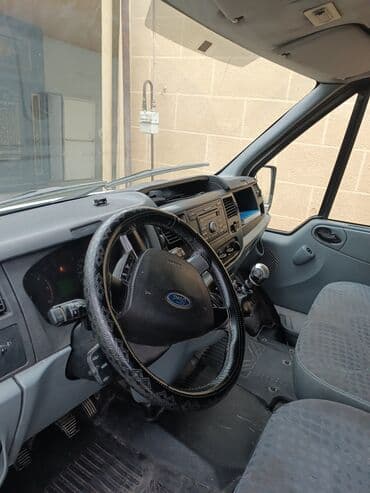 avto aksesuar kredit: Ford Transit: 2.4 l | 2009 il 340000 km Van/Minivan — 6